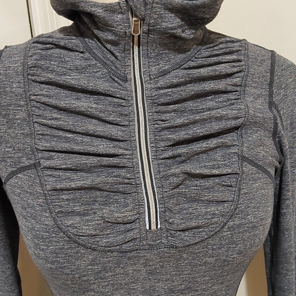 🌺 NEW Lululemon Gray Run Resolution 1/4 Zip Define Shacket/Jacket - Picture 3 of 16